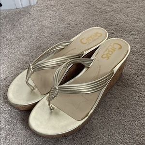 Sam Edelman gold flip flops